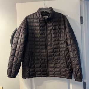 Rainforest lightweight puffer jacket size L